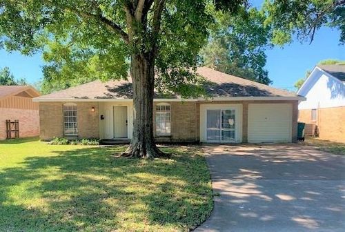 1853 Dolphin Dr, Seabrook, TX, 77586-2957 | Card Image