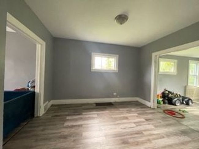 3015 Van Dyke St, House other with 5 bedrooms, 2 bathrooms and null parking in Detroit MI | Image 23