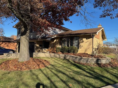 607 Carol Ln, Mount Prospect, IL, 60056-3507 | Card Image