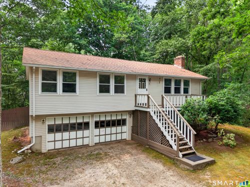 75 Airline Rd, Clinton, CT, 06413-1001 | Card Image