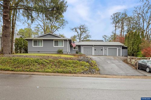 542 Nw Douglas St, Dallas, OR, 97338 | Card Image