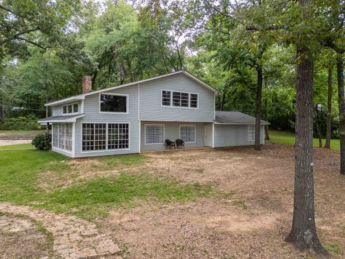 208 W Lake Devernia, Longview, TX, 75604 | Card Image