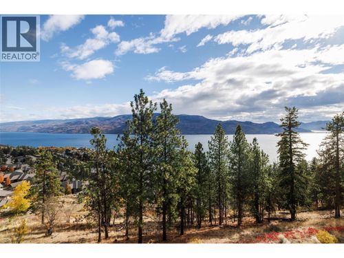 202-4450 Ponderosa Dr, Peachland, BC, V0H1X5 | Card Image