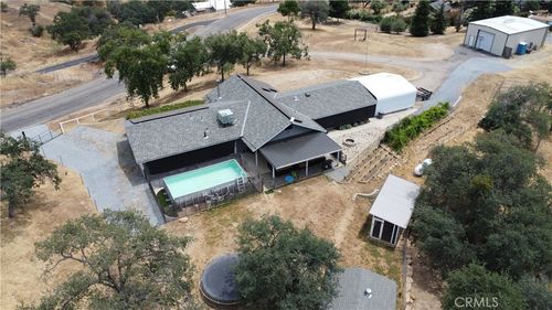 33708 Bronco Ln, Squaw Valley, CA, 93675-9684 | Card Image