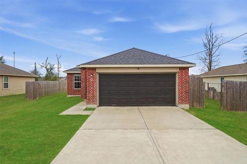 47 Road 5103, Cleveland, TX, 77327-0005 | Card Image