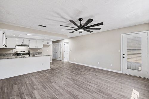 122 Pepper Grove Dr, Springfield, TN, 37172-2123 | Card Image