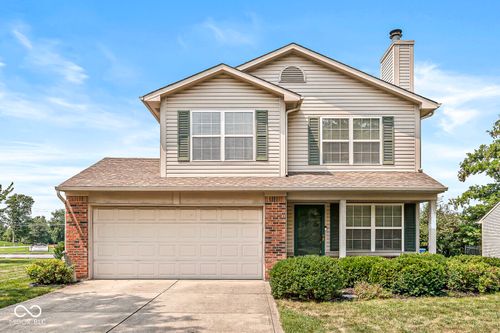 964 Millbrook Dr, Avon, IN, 46123-7447 | Card Image