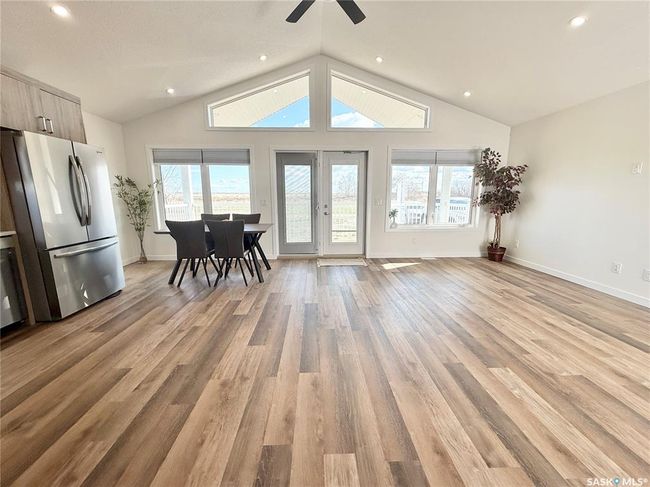 337 Railway Ave, House other with 3 bedrooms, 1 bathrooms and 6 parking in Broderick SK | Image 7