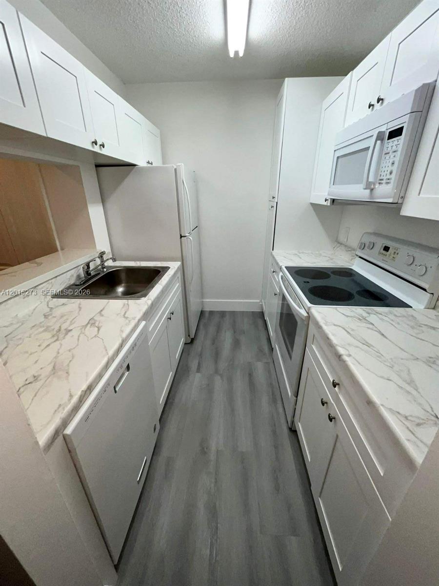 Residential in Pompano Beach 4