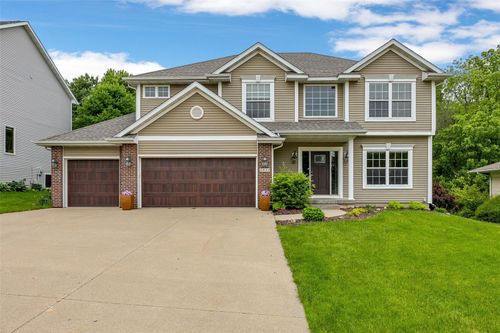 2812 Broken Woods Dr, Coralville, IA, 52241-3450 | Card Image