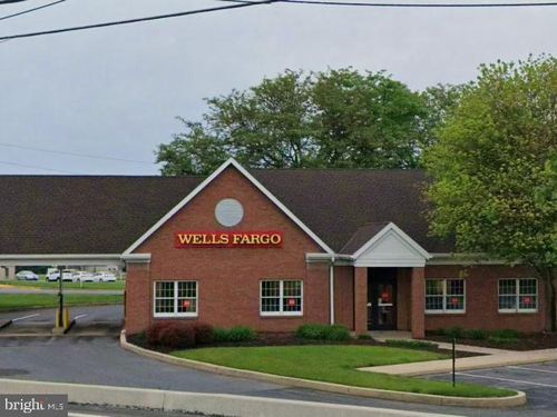 4201 Oregon Pike, EPHRATA, PA, 17522-9450 | Card Image