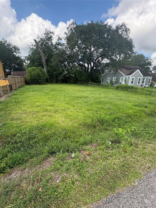 1040 Goliad St, Beaumont, TX, 77701-4926 | Card Image