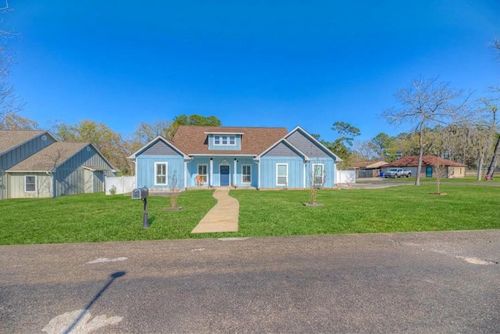 276 Resort Dr, Livingston, TX, 77351-5136 | Card Image