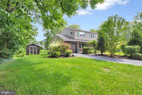 10 Lawrence Rd, AUDUBON, PA, 19403-1936 | Card Image