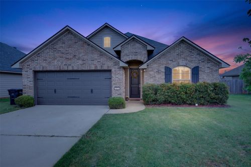 4036 False River Dr, Bossier City, LA, 71111-6437 | Card Image