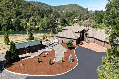 1600 2nd Ave, Gold Hill, OR, 97525-9707 | Card Image