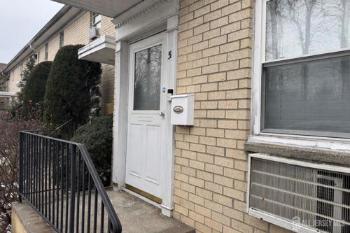 apt-5-400 Cranbury Rd, East Brunswick, NJ, 08816-3661 | Card Image