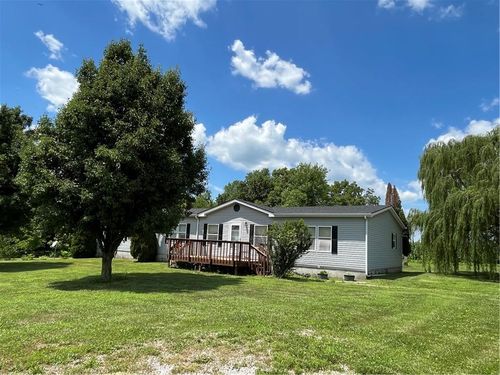 16353 Highway Ee, Sweet Springs, MO, 65351-3130 | Card Image