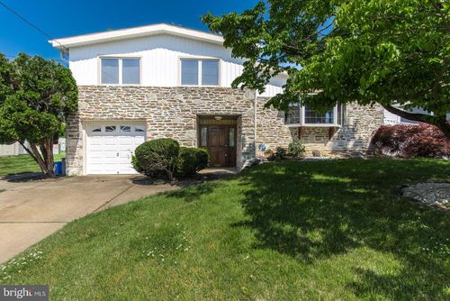 9316 Laramie Rd, PHILADELPHIA, PA, 19115-2720 | Card Image