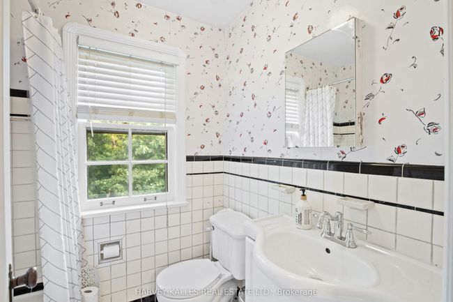 14 Lawnhurst Blvd, House other with 5 bedrooms, 3 bathrooms and 2 parking in Toronto ON | Image 25