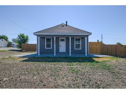 300 S Main St, Keenesburg, CO, 80643-5004 | Card Image