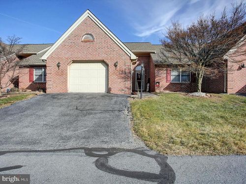 2355 Majestic Ct, Chambersburg, PA, 17202-8093 | Card Image