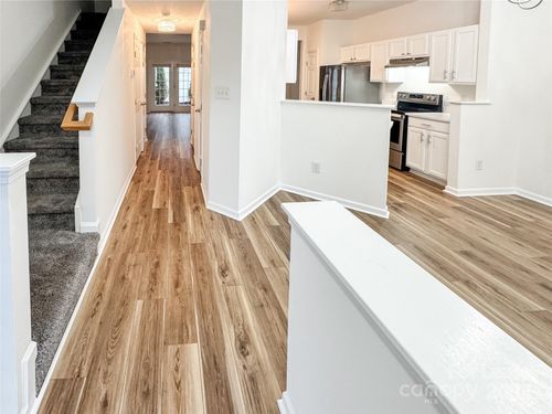 8330 Shinkansen Dr, Charlotte, NC, 28213-5376 | Card Image