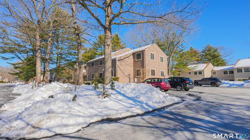 unit-b-72 River Bend Rd, Stratford, CT, 06614-8040 | Card Image