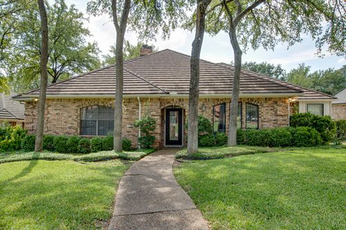 717 Reese Ln, Hurst, TX, 76054-2030 | Card Image