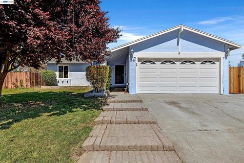 2636 Rainier Ct, Union City, CA, 94587-4923 | Card Image