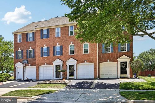 26084 Lands End Dr, CHANTILLY, VA, 20152-2534 | Card Image