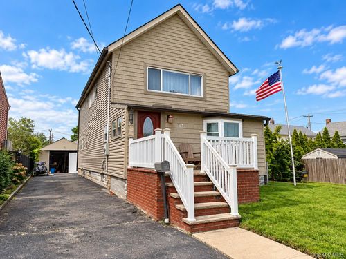 61 5th Ave, East Rockaway, NY, 11518-2029 | Card Image