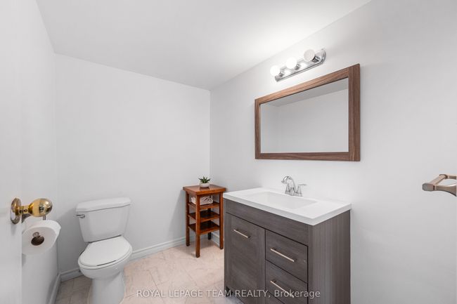 3960 Drouin Rd, House other with 3 bedrooms, 2 bathrooms and 6 parking in Hammond ON | Image 24