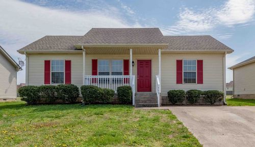552 Oakmont Dr, Clarksville, TN, 37042-4707 | Card Image
