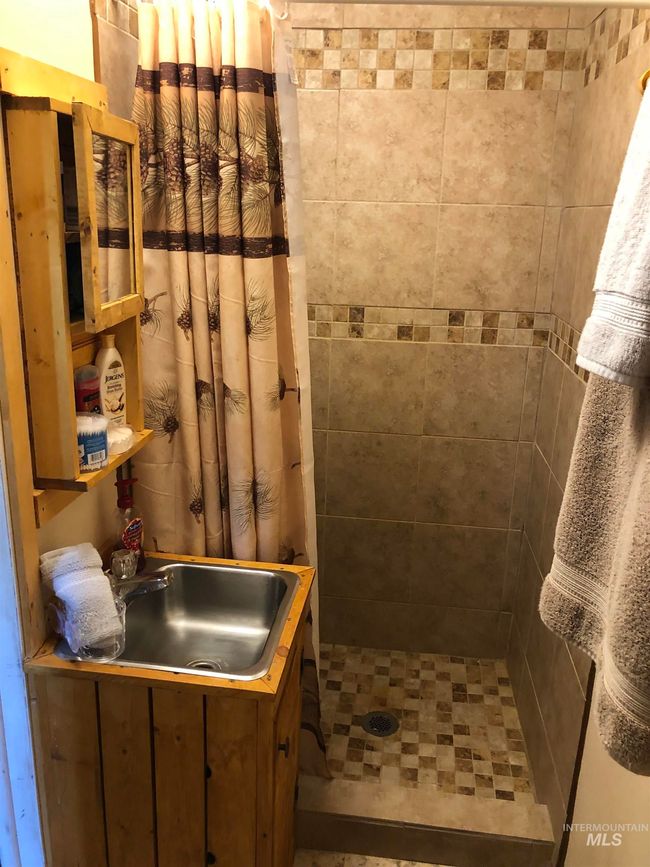 3127 Highway 93 N, House other with 2 bedrooms, 1 bathrooms and 2 parking in Gibbonsville ID | Image 32