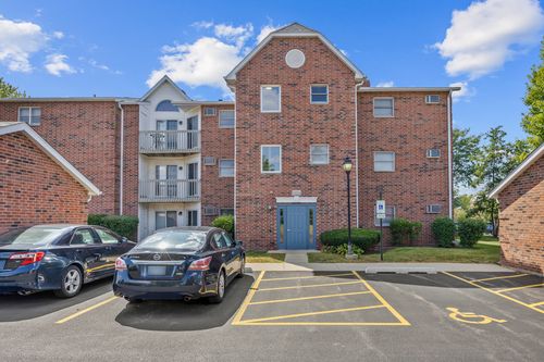 apt-1d-1354 Cunat Ct, Lake In The Hills, IL, 60156-6154 | Card Image