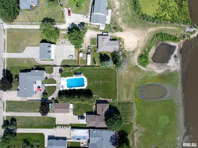 1419 3 Rd St, House other with 3 bedrooms, 4 bathrooms and null parking in Camanche IA | Image 53