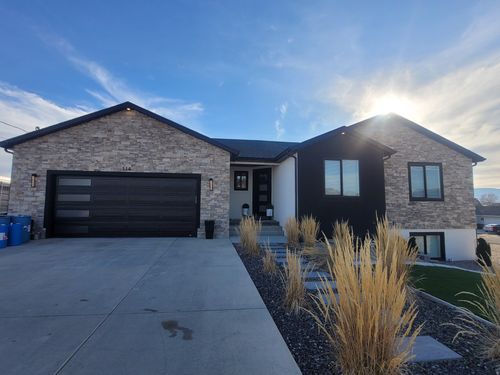 114 E 500 N, Moroni, UT, 84646-7530 | Card Image