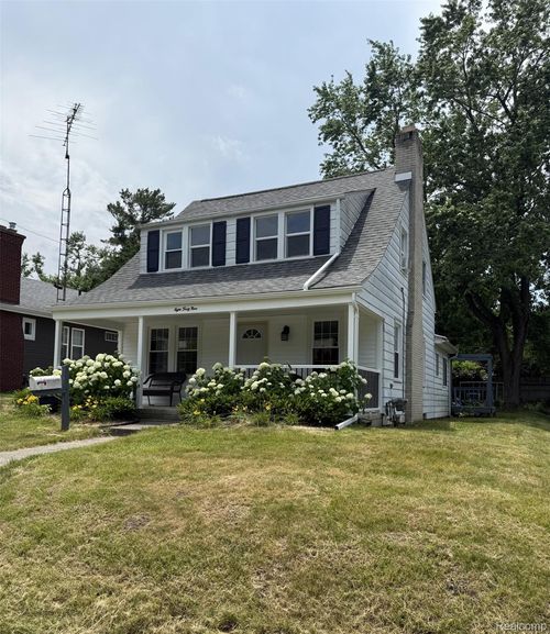 849 Frank St, Flint, MI, 48504-4858 | Card Image