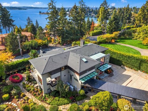 9632 Lake Washington Blvd Ne, Bellevue, WA, 98004-5405 | Card Image
