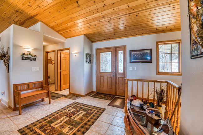 Front Entryway | Image 6