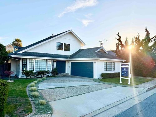 4730 Garnet St, Capitola, CA, 95010 | Card Image