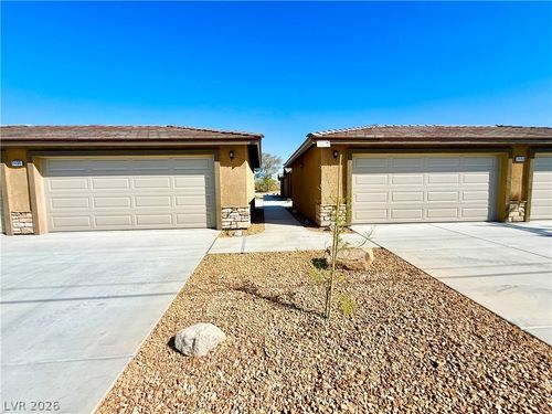 2-1300 Pocahontas Ave, Pahrump, NV, 89048-3945 | Card Image