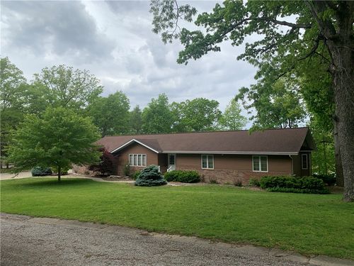 43 Lake Shore Dr, Pana, IL, 62557-6655 | Card Image
