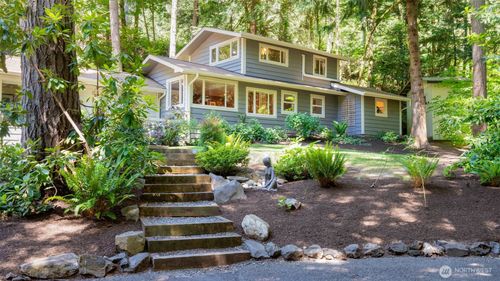 4657 Island Ave Ne, Bainbridge Island, WA, 98110-2014 | Card Image