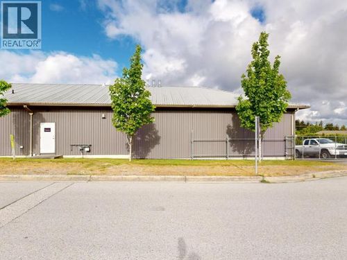 4504 Fernwood Ave, Powell River, BC, V8A3L3 | Card Image
