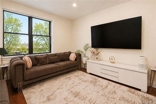1f-2645 Homecrest Ave, Brooklyn, NY, 11235-4528 | Card Image