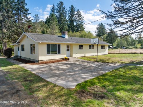 92503 Maki Rd, Astoria, OR, 97103-8148 | Card Image