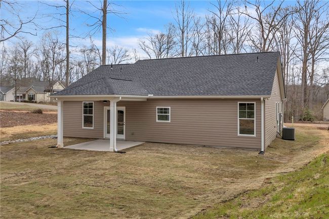 109 Brookside Cir, House other with 3 bedrooms, 2 bathrooms and null parking in Honea Path SC | Image 24