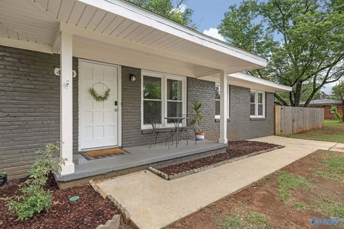 4110 Mcclain Ln Nw, Huntsville, AL, 35810-4019 | Card Image